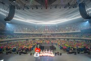 「超ときめき♡宣伝部のきみのハートにロックオンTOUR 2026 ～夢見てるからずっとかわいいでしょ！～」東京・日本武道館公演で記念撮影する超ときめき♡宣伝部。