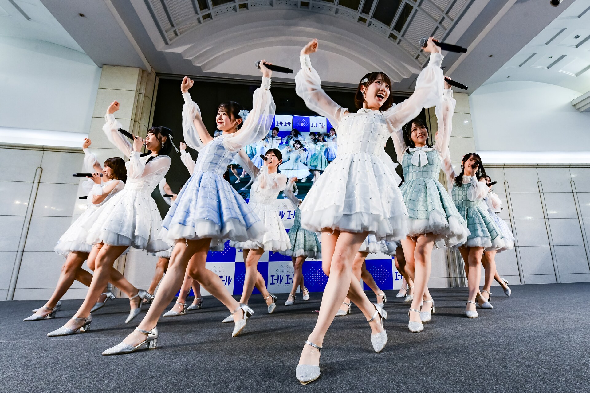 STU48が新シングル発売日に広島駅でリリイベ開催、センター甲斐心愛がファンに感謝