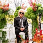 B'z松本孝弘が「初耳学」に登場、林修のインタビューで名曲の制作秘話や下積み時代のエピソード語る