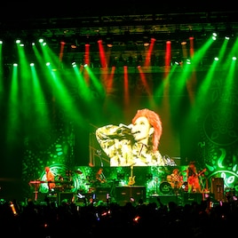 hide with Spread BeaverがZepp Hanedaに現る！東京にhideとファンの合唱響く