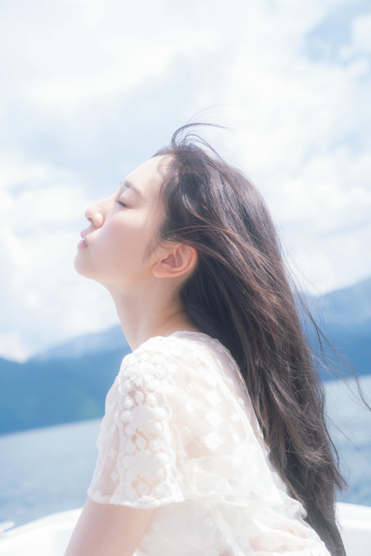 金村美玖2nd写真集「機微」より。（撮影：佐藤佑一） [画像ギャラリー