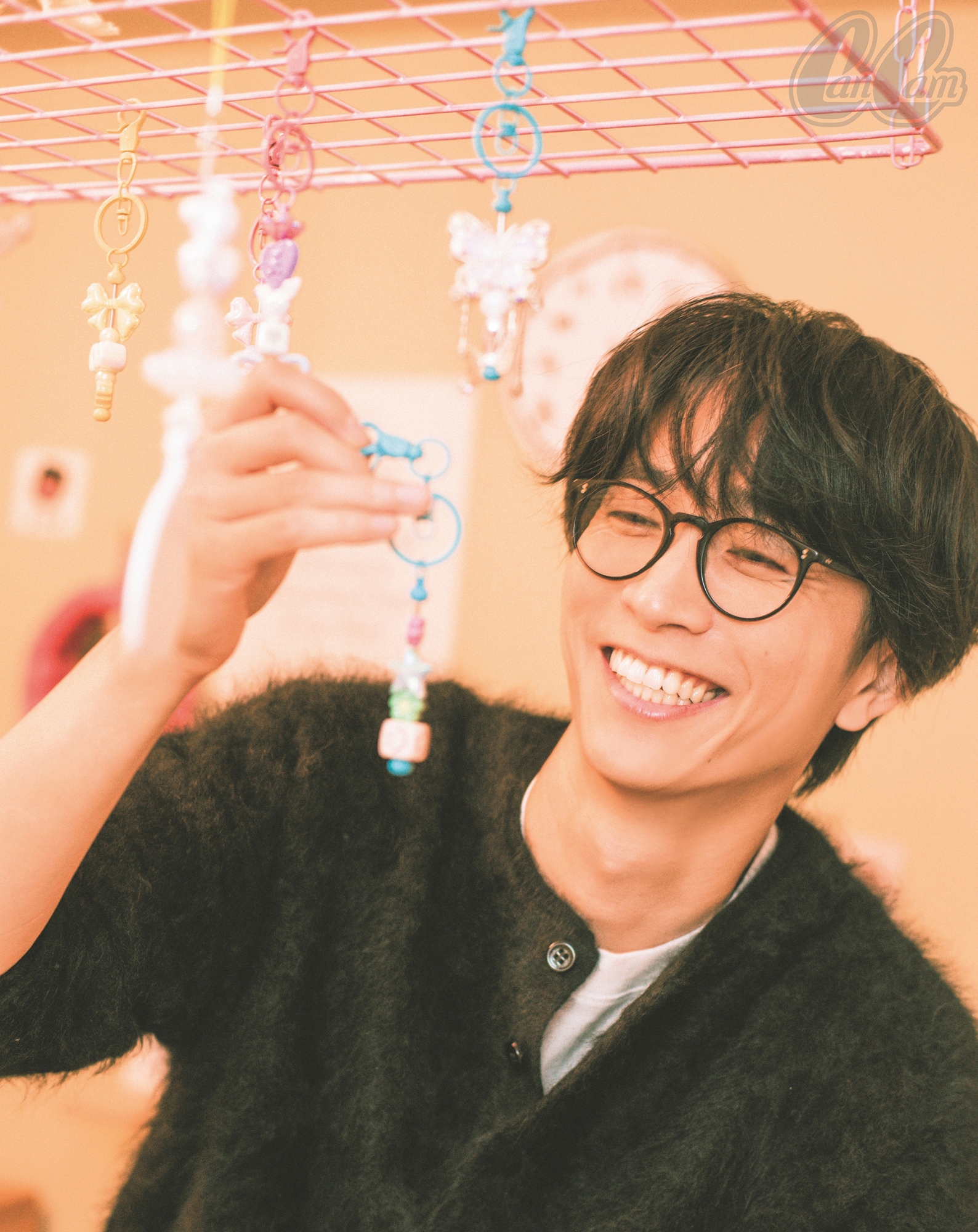 SixTONES田中樹、新大久保でデコ体験や“人生4カット”楽しむ「CanCam