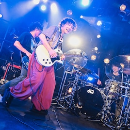 多次元制御機構よだか“音楽の神様”に突き動かされてたどり着いたツアーファイナル、来年の新企画も発表