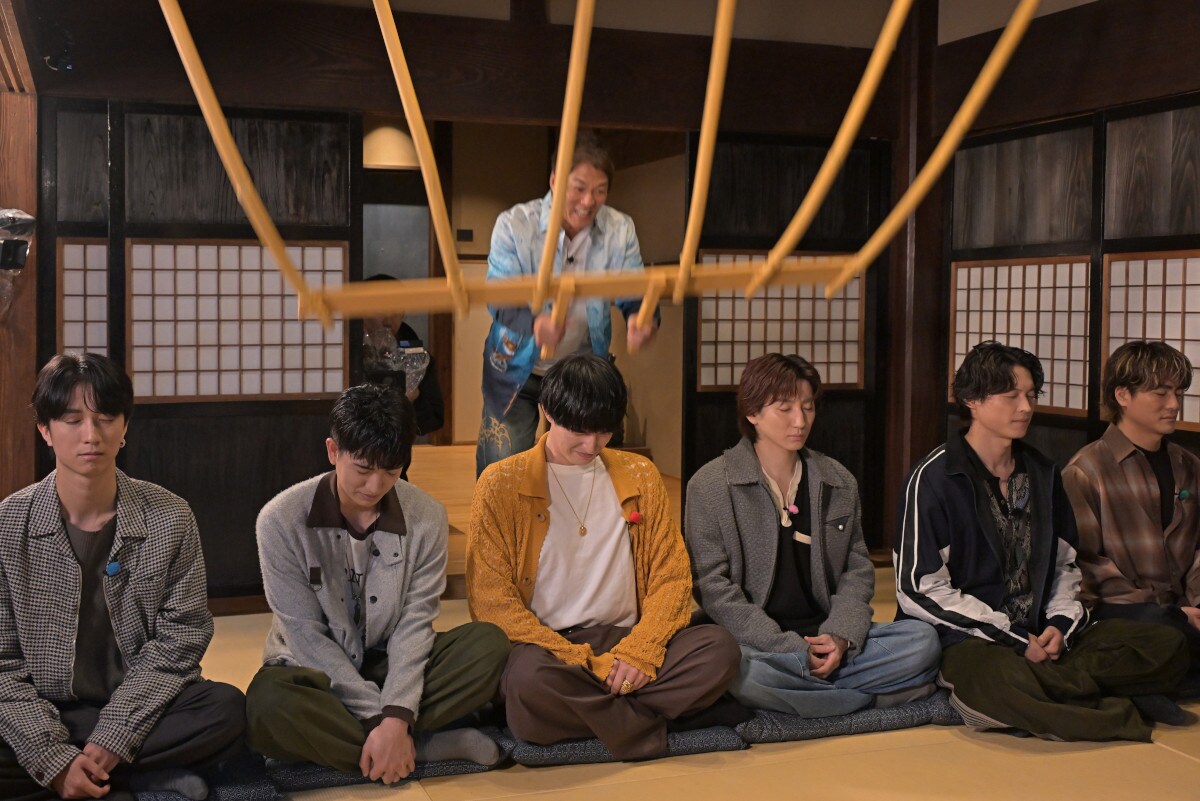 じゃがたら江戸アケミとは何者だったのか？生い立ち迫る書籍とライブ