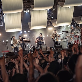 くるり「京都音博」が迎えた20回目の節目「胸がいっぱいになりました。支えてくれてありがとう」