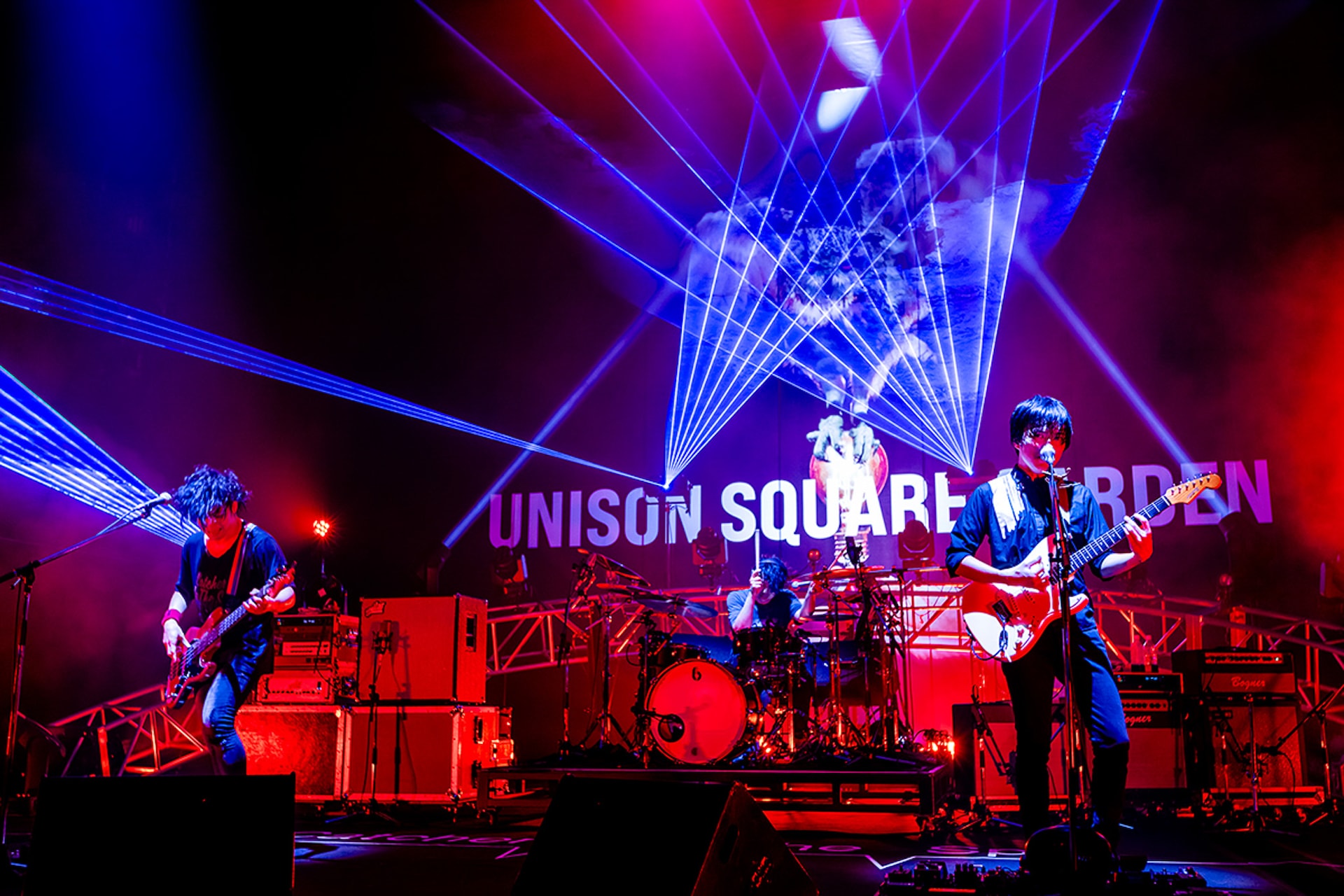 UNISON SQUARE GARDEN「Catcher In The Spy」リバイバルツアーを4分に