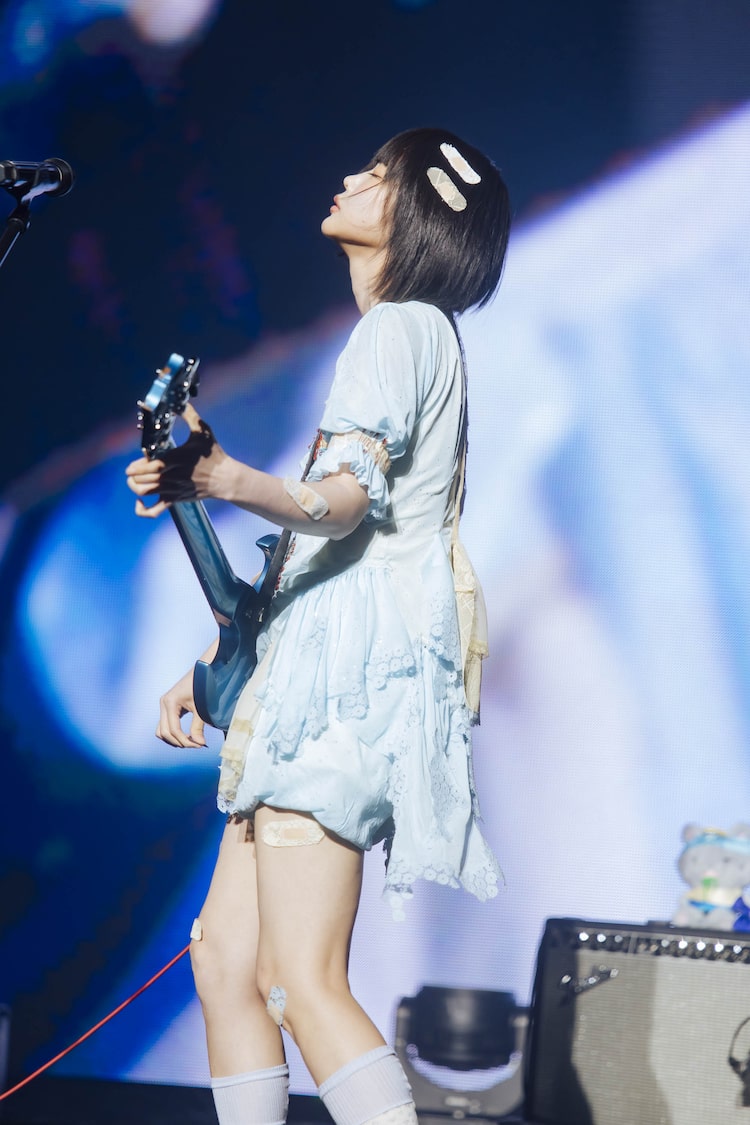 anoの韓国ワンマンライブの様子。（撮影：横山マサト）