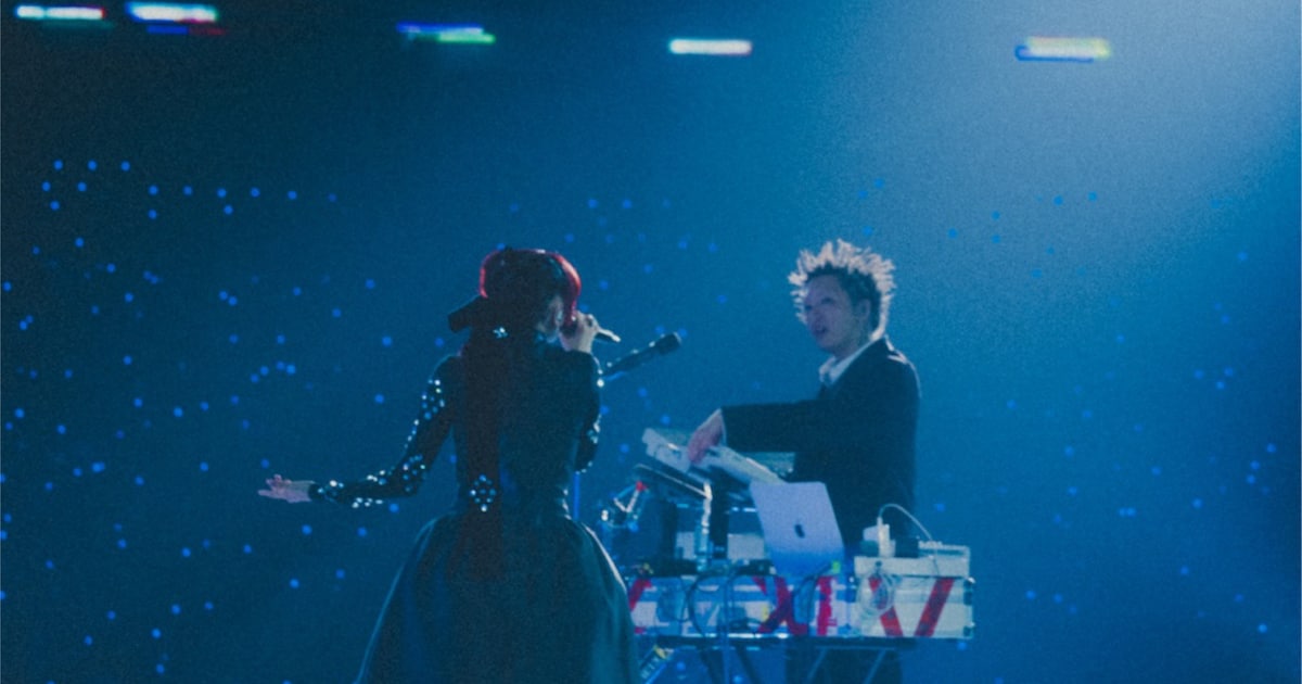 YOASOBIが初ドーム公演のライブ音源を配信、直木賞作家コラボで生まれた楽曲のライブ映像も公開