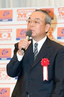 オートバックスセブン代表取締役の湧田節夫氏。「M-1の漫才はお客を中心に考え、お客様を笑わすというところが似ている」と独特の表現でM-1を称えた。