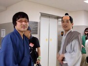 吉本を代表するアイドル好き芸人、南海キャンディーズ山里とポテト少年団菊地。この日はAKB48の武道館ライブとあって、話は尽きない様子だった。