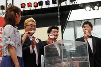 サンドウィッチマンの抽選ボールは「7」。