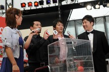 この日多くの笑いをさらっていた天竺鼠が引いた番号は「5」。