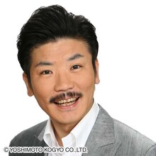 千原ジュニアとは古くからのつきあいとなる世界のナベアツ。 (C)よしもとクリエイティブ・エージェンシー