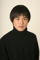 日村との同居時代をたっぷりと語るバカリズム。