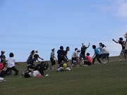 ゲーム大会にて、ストリートファイター・ブランカ（南国姉妹・国場）の攻撃で一斉に倒れる若手芸人。合宿も半ばを過ぎるとパターンを学習する。