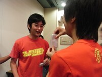 2日目夕食後、素数を答える問題にて、東大出身の生徒に遭遇した田畑藤本・藤本。東大芸人の座を奪われる日がくるのか。