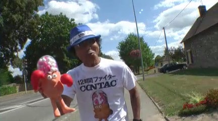 CMはすべてフランスにて撮影された。