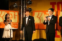 くりぃむしちゅーと大木優紀アナウンサー。