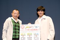 「街の人たちが協力的でよかった」と鶴瓶。劇団ひとりは、「『スジナシ』のストイックさが好き」と会見で語った。