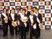 藤原はおじいさんが目の前で電車に挟まれた時の話を披露。ハンバーガーとの接点は、挟まれたおじいさんの顔が鶏つくねを縦にした時の形に似ていたとのこと。