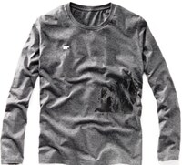 響長友Tシャツ（表）。 (c)TBS