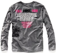 響長友Tシャツ（裏）。 (c)TBS