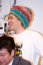 前回のファイナル出場、「S-1バトル」8月優勝など、2009年は快進撃を続けるCOWCOWよし。2010年はさらなる加速なるか。