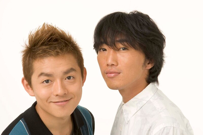 スピードワゴン井戸田（左）と小沢（右）。(c)ホリプロコム