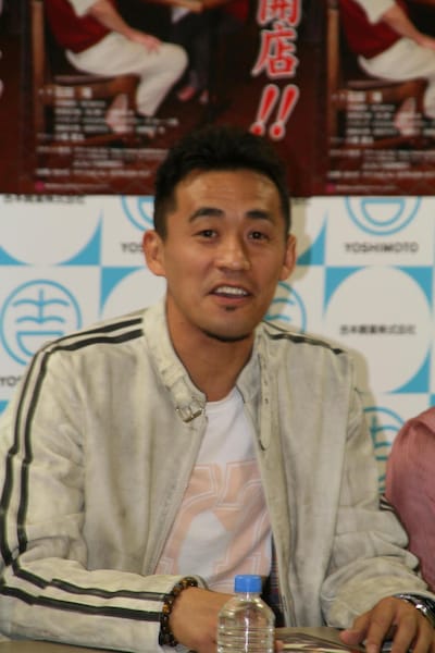 今回の舞台に関して石田は、「いつも大阪で一緒に新喜劇をやっていたメンバーに加え、品川・ルミネのメンバーにも面白いヤツがいっぱいいるので大阪でもお披露目したいな、と思っています」と語った。(c)吉本興業