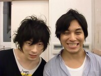 LLRのライブタイトルは、今回も2人が大好きな田中麗奈の出演映画タイトル。「銀色のシーズン」は2008年1月に公開されたスキーアクション満載の青春ストーリー。