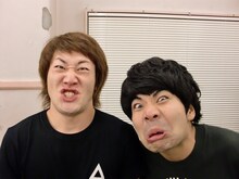 所狭しと動き回り大迫力のライブを見せるインポッシブル。映画を観るような1時間を楽しんでみては。