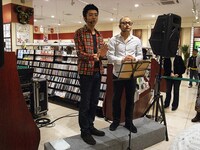 イベントスペースに登場したどぶろっく。