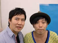 先月DVD「アームストロング LIVE 2009」を発売。12月26日には大阪と名古屋にてDVDの発売記念イベントが行われる。詳しくはよしもとアール・アンド・シーのオフィシャルサイトにて。