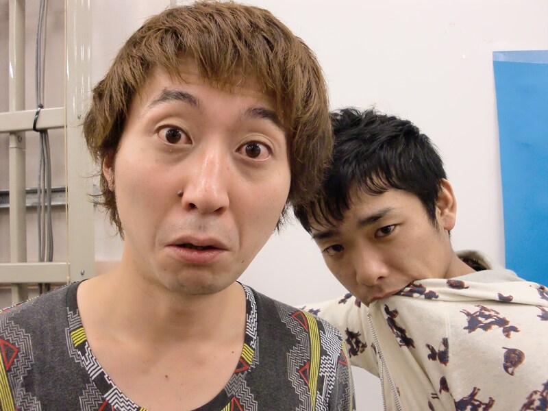 NSC大阪24期生のイシバシハザマ。NSC卒業後はbaseよしもとを中心に活動していたが、3年半程前に東京へ移籍。1月2日には、渋谷・ヨシモト∞ホールにてユニットライブ「NANA」に出演する。