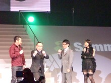 「絶好調！中畑清です！」を叫ぶバッファロー吾郎木村。この日両国国技館の館内は無数のパチンコ・パチスロと電飾でカジノのような豪華さだった。