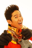 ガレッジセール川田。芝居としては、単独ライブ「ガレッジセールのhand!!城組と暁組」でコメディ芝居を上演。ロンドンブーツ1号2号田村亮が主催する一座の立ち上げ公演「噂のホスピタル～太陽のコマチ、エンジェル～」にも出演した。