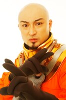 Piper山内圭哉、俳優。愛称は僧正。舞台を中心に映画・TV・ラジオなどにも出演、バンド活動も行う。バンダイナムコゲームス「ガンダム戦記」アフレコなどでも活躍中。