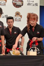姫ちゃんは「姫盛りヘア」をお好み焼きに。