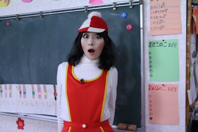 相手が子供でも手加減しない鳥居みゆき。