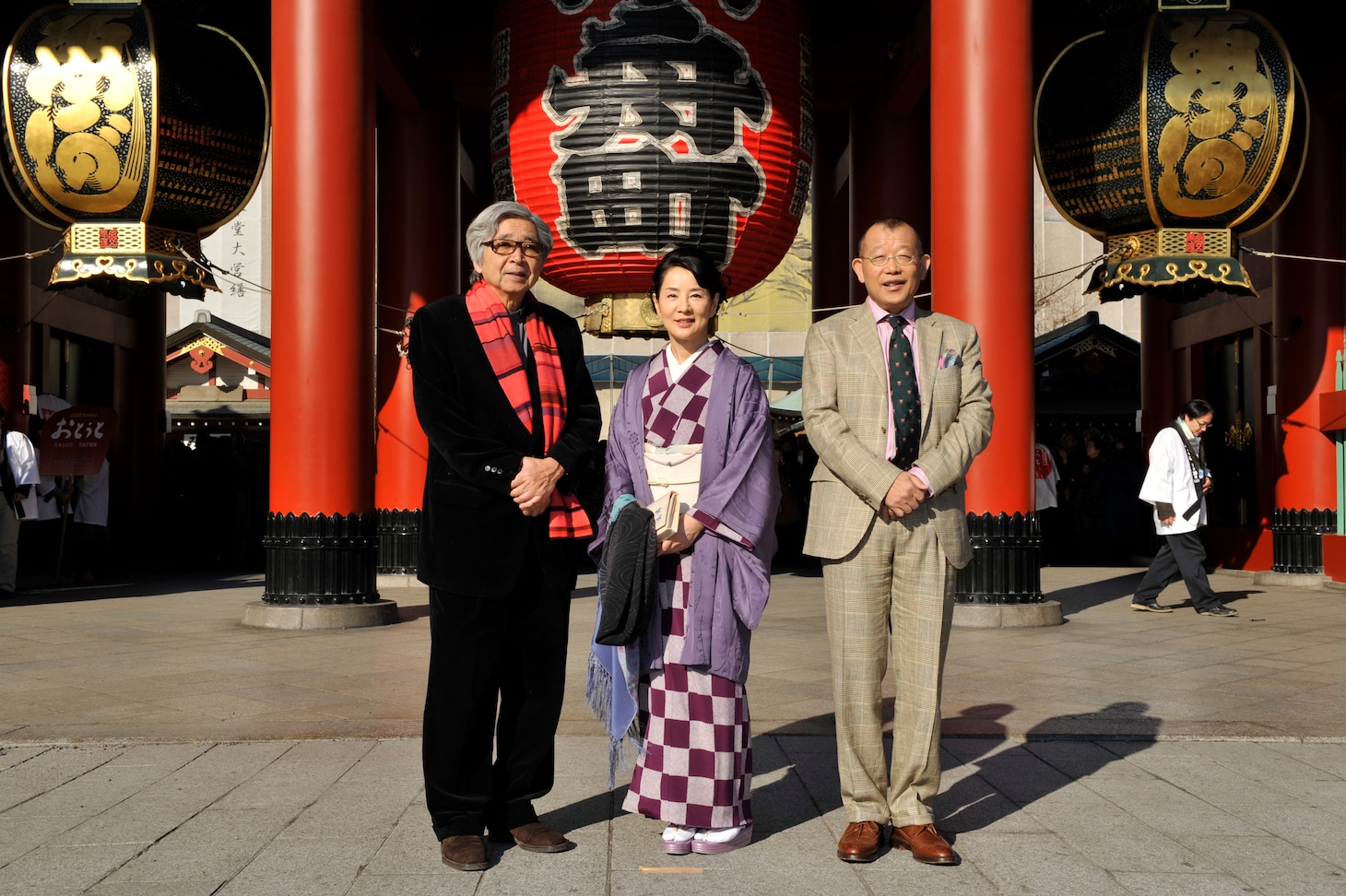 「おとうと」の大ヒットを祈願した山田洋次、吉永小百合、笑福亭鶴瓶。(c)2010「おとうと」製作委員会
