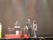 “外国人の彼氏”と「つかまえてごらん！」と会場を走り回ったオアシズ大久保。