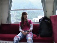 時には海外にまで及んだ移動。