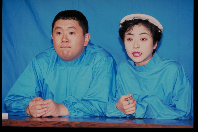 「進め！電波少年」収録中の松村邦洋（左）と松本明子（右）。(c)NTV