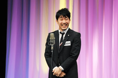 R-1ファイナル常連のあべこうじは、この日も安定した笑いを獲得。(c)吉本興業