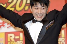 ピン芸人日本一の座に輝いたあべこうじ。
