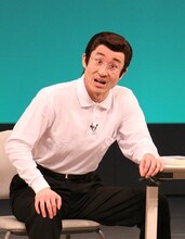 見事決勝進出を果たしたなだぎ武。なだぎは2007年と2008年に2年連続優勝している。(c)吉本興業