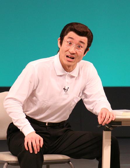 見事決勝進出を果たしたなだぎ武。なだぎは2007年と2008年に2年連続優勝している。(c)吉本興業