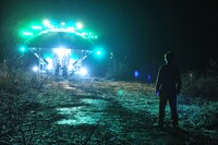 「無知との遭遇 CLOSE ENCOUNTERS OF THE STUPID」(c)2010「無知との遭遇」製作委員会