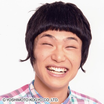 若手芸人の憧れ「テレフォンショッキング」にいち早く出演を果たすことになったもう中学生。(c)吉本興業