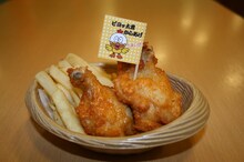 ピラメキフードのピヨッ太君のからあげ。はんにゃ、フルポンにいつも口の悪いピヨッ太だが、このからあげは「うまいぜ」とオススメ。